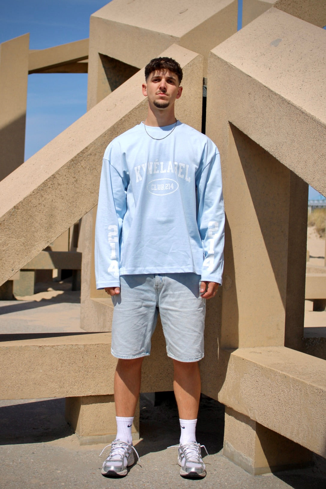 214 LONGSLEEVE LIGHT BLUE