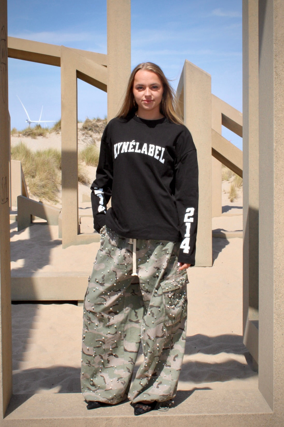 214 LONGSLEEVE BLACK